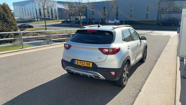 KIA Stonic 1.0 T-GDi MHEV GT-PLUSLINE I AUTOMAAT I SCHUIF/KANTELDAK I APPLE CARPLAY I P-CAMERA
