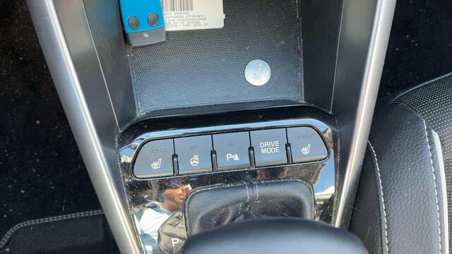 KIA Stonic 1.0 T-GDi MHEV GT-PLUSLINE I AUTOMAAT I SCHUIF/KANTELDAK I APPLE CARPLAY I P-CAMERA