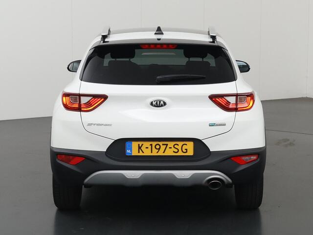 KIA Stonic 1.0 T-GDi MHEV DynamicPlusLine | Navigatie | Cruise Control | Apple CarPlay/Android Auto | DAB | Camera | Climate Control | PDC | Automaat |