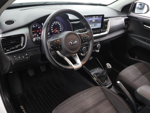 KIA Stonic 1.0 T-GDi MHEV DynamicPlusLine | Keyless | Navigatie | Parkeercamera | Apple Carplay/Android Auto | Climate Control |