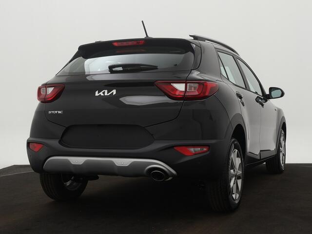 KIA Stonic 1.0 T-GDi MHEV 100PK DynamicLine Trekhaak - LED koplampen - Apple Carplay/Android Auto - Achteruitrijcamera - - Fabrieksgarantie tot 04-2031