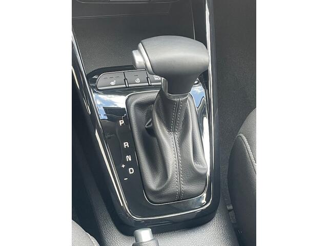 KIA Stonic 1.0 T-GDi MHEV DynamicLine Automaat Navigatie, Climate Control, Cruise Control, Stoel/Stuurverwarming, 15"Lm, Achteruitrijcamera