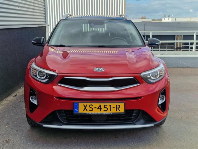 KIA Stonic 1.0 T-GDi DynamicPlusLine Trekhaak, Navigatie, NL-auto, Dealeronderhouden, Navigatie, Cruise control, Climate control, Parkeersensoren, Privacy glass, Smart Key