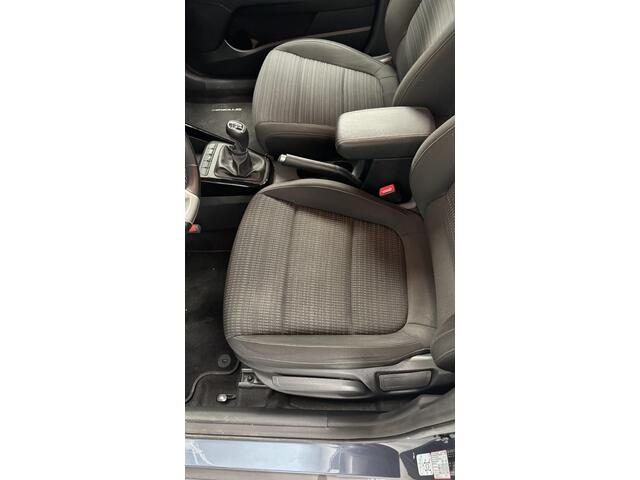 KIA Stonic 1.0 T-GDi MHEV DynamicPlusLine Trekhaak, Dealeronderhouden, nette auto!