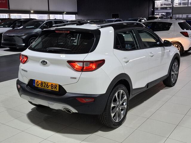 KIA Stonic 1.0 T-GDi DynamicLine Apple Carplay/Android Auto, Navigatie, Camera.