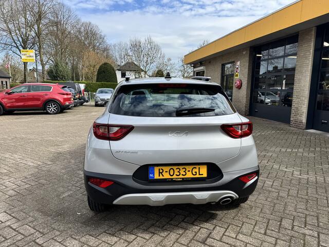 KIA Stonic 1.0 T-GDi MHEV DynamicLine Climate Control Camera Navi Carplay