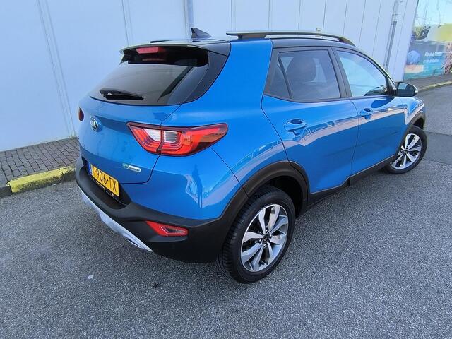 KIA Stonic 1.0 T-GDi MHEV DynamicPlusLine Camera, carplay, Navi, Dab+, 1e eigenaar, climate en cruise control, two tone lak.