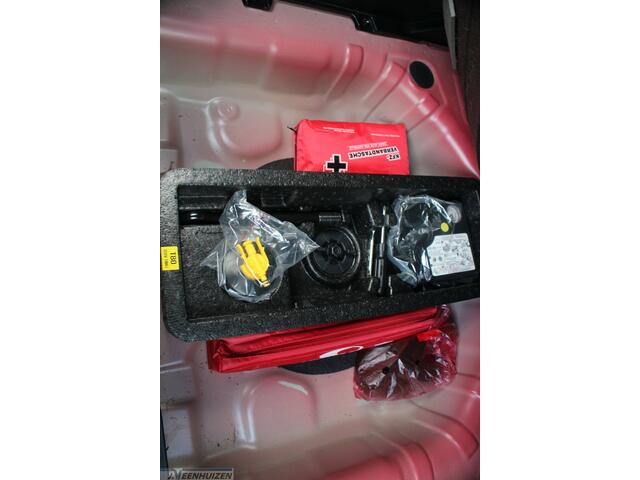 KIA Stonic 1.0 T-GDi DynamicLine | 2018 | Navi | Camera |