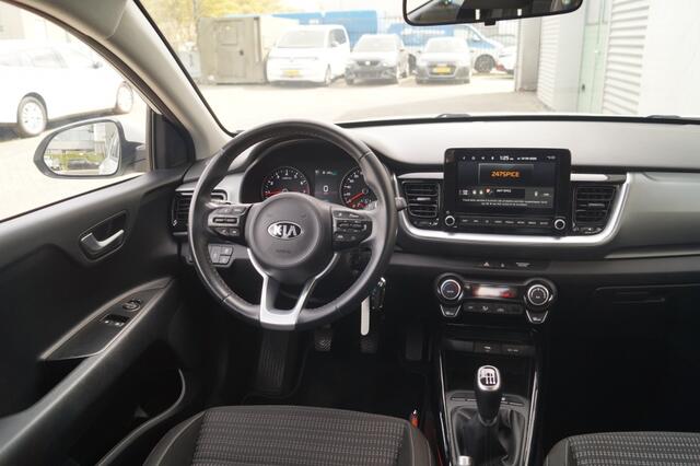 KIA Stonic 1.0 T-GDi MHEV DynamicLine Pack -NAVI-ECC-CAM-