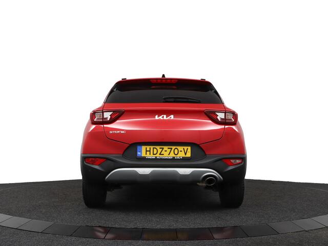 KIA Stonic 1.0 T-GDi MHEV DynamicPlusLine - Climate Control - Stoel/Stuurverwarming - DAB - Apple Carplay/Android Auto - Navigatie - Fabrieksgarantie tot en met 06-02-2032