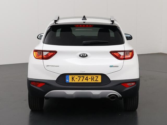KIA Stonic 1.0 T-GDi MHEV DynamicPlusLine | Automaat | Navigatie | Cruise Control | Apple CarPlay/Android Auto | DAB | Camera | Climate Control | PDC |