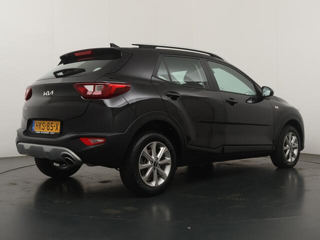 KIA Stonic 1.0 T-GDi MHEV DynamicLine Navigatie - Achteruitrijcamera - Cruise Control - Apple & Android Carplay - Virena zekerheidspakket ¤ 895,-
