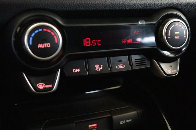 KIA Stonic 1.0 T-GDi MHEV DynamicPlusLine | NAVI / APPCONNECT | CLIMA | CAMERA + PDC | STUUR / STOELVERW | LANE-ASSIST |