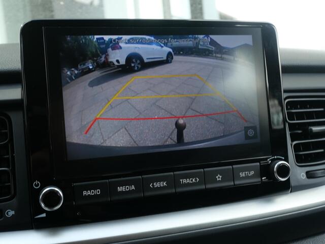 KIA Stonic 1.0 T-GDi MHEV DynamicLine | Trekhaak | Allseason | Cruise | Carplay | Camera |