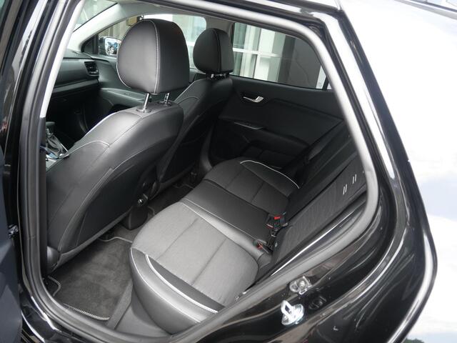 KIA Stonic 1.0 T-GDi MHEV GT-PlusLine | Trekhaak | Cruise | Clima | Schuif-kanteldak | Stoel-stuurverwarming | Keyless |