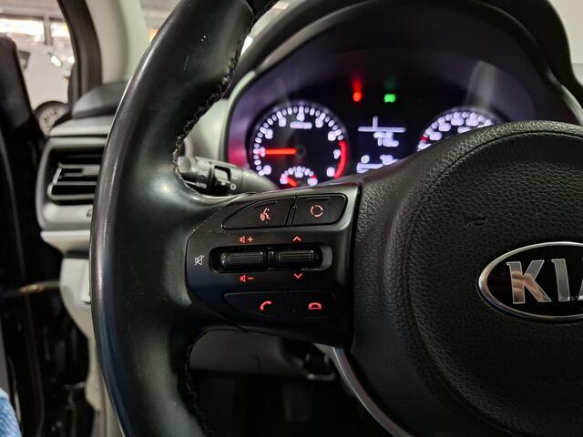 KIA Stonic 1.0 T-GDi DynamicLine Apple Carplay/Android Auto, Navigatie, Camera.