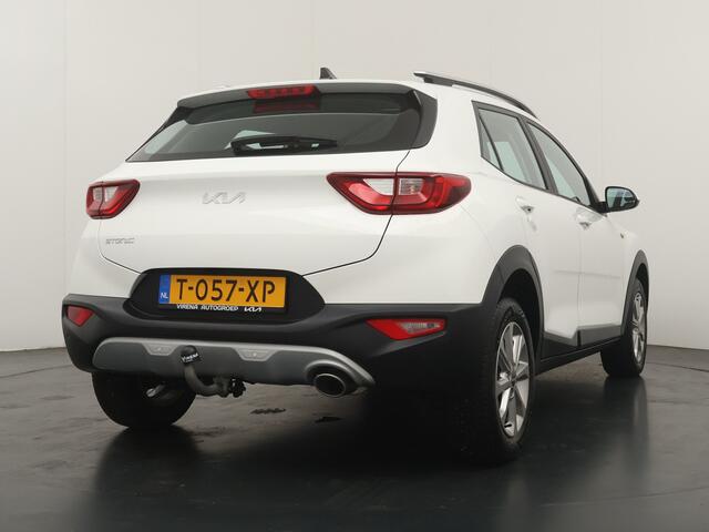 KIA Stonic 1.0 T-GDi MHEV DynamicLine - Navigatie - Achteruitrijcamera - Trekhaak - Apple Carplay/Android Auto - Fabrieksgarantie t/m 27-09-20230