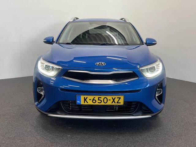 KIA Stonic 1.0 T-GDi MHEV DynamicPlusLine Navigatie Apple Carplay Android Auto Lichtmetalen Velgen Climate Control Cruise control Parkeer sensoren