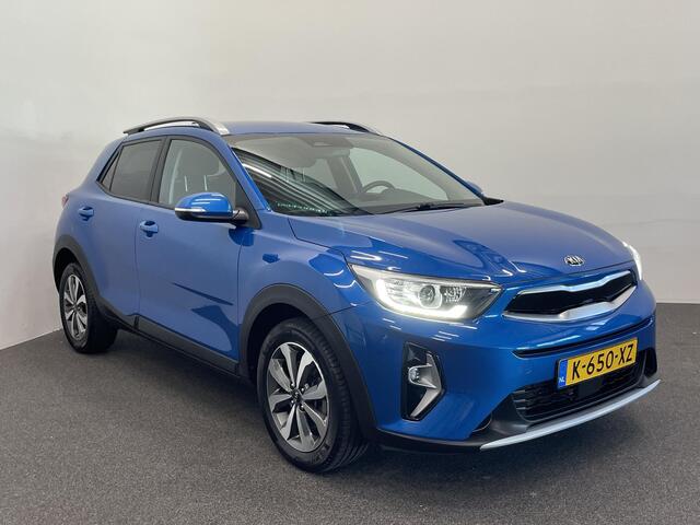 KIA Stonic 1.0 T-GDi MHEV DynamicPlusLine Navigatie Apple Carplay Android Auto Lichtmetalen Velgen Climate Control Cruise control Parkeer sensoren