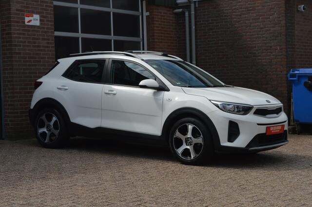 KIA Stonic 1.0 T-GDi MHEV | CAMERA - CARPLAY