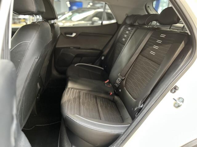 KIA Stonic 1.0 T-GDi MHEV 100pk GT-Line | Trekhaak | Stoelverwarming | Stuurwielverwarming | Clima | Camera | Apple Carplay & Android Auto |