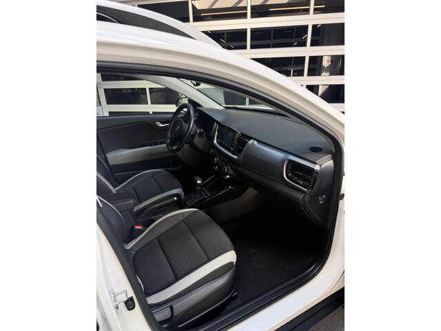 KIA Stonic 1.0 T-GDi DynamicLine stoel en stuurverwarming!