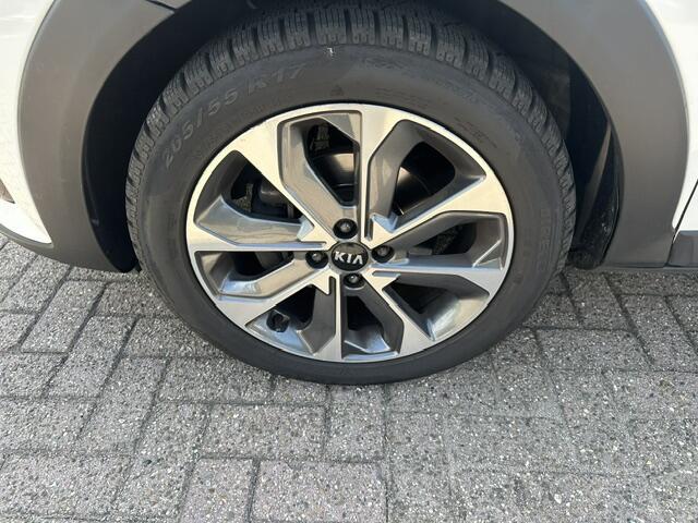 KIA Stonic 1.0 T-GDi DynamicLine NAvi Acamera cruise Lmv Nap