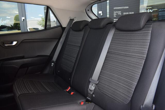KIA Stonic 1.0 T-GDi DynamicPlusLine | Trekhaak | Navigatie | Camera | Climate + Cruise Control | Tot 10Jr. Kia-Garantie |
