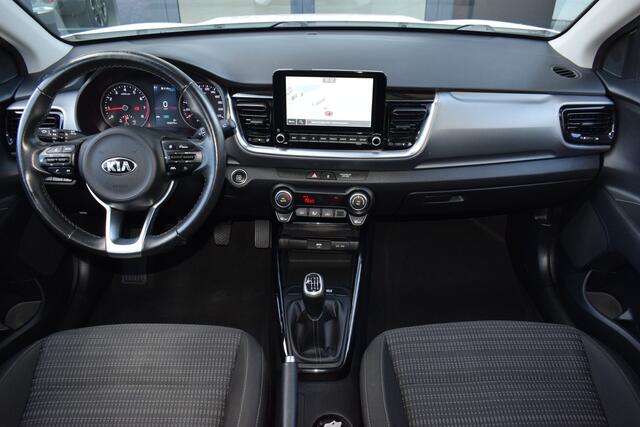 KIA Stonic 1.0 T-GDi MHEV DynamicPlusLine | Trekhaak | Camera | Navigatie | Climate + Cruise Control | Tot 10Jr. Kia-Garantie |