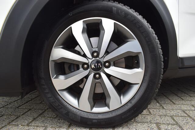 KIA Stonic 1.0 T-GDi MHEV DynamicPlusLine | Trekhaak | Camera | Navigatie | Climate + Cruise Control | Tot 10Jr. Kia-Garantie |