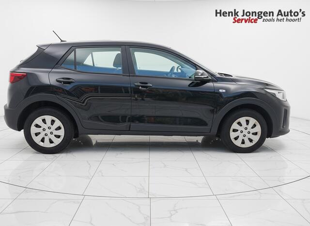 KIA Stonic 1.0 T-GDi MHEV AUTOMAAT uit 2022 Rijklaar + fabrieksgarantie tot 08-29 Henk Jongen Auto's in Helmond, al 50 jaar service zoals 't hoort!