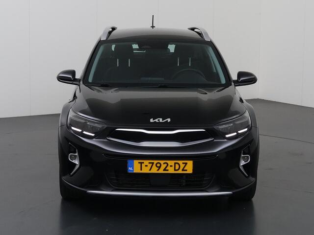 KIA Stonic 1.0 T-GDi MHEV DynamicLine | Parkeercamera | Bluetooth | Airco | Cruise Control | Navigatie via Carplay |