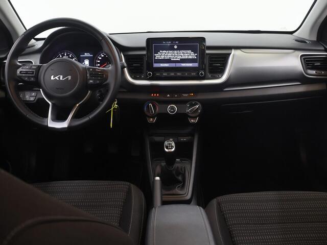 KIA Stonic 1.0 T-GDi MHEV DynamicLine | Parkeercamera | Bluetooth | Airco | Cruise Control | Navigatie via Carplay |