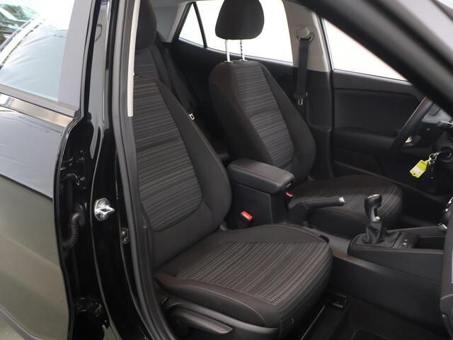 KIA Stonic 1.0 T-GDi MHEV DynamicLine | Parkeercamera | Bluetooth | Airco | Cruise Control | Navigatie via Carplay |