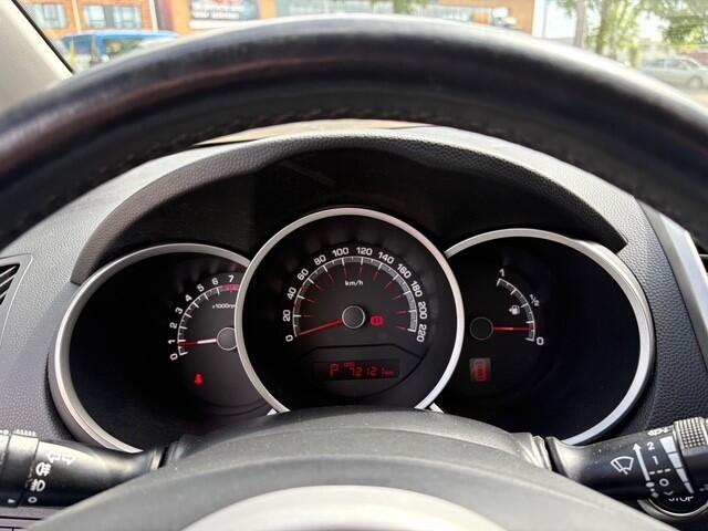 KIA VENGA 1.6 CVVT DynamicLine | Navi | Cruise | Camera | 72.121 km Dealeronderhouden
