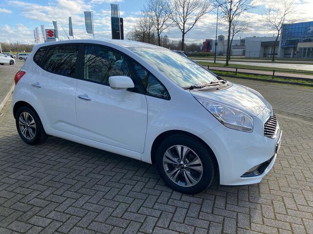 KIA VENGA 1.6 CVVT DynamicLine Automaat | Navi | Climate | Camera |
