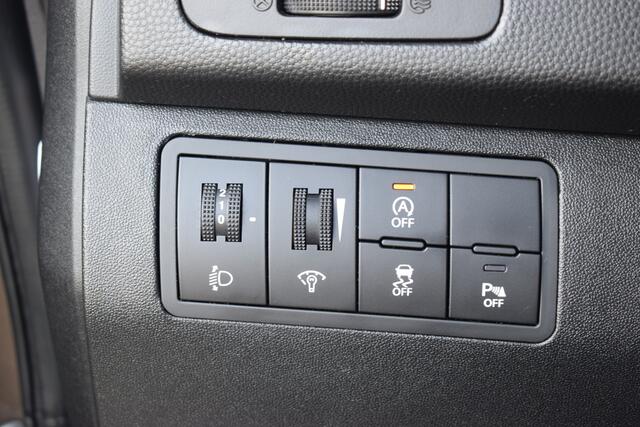 KIA VENGA 1.4 CVVT Summer Edition | Panorama dak | Navigatie | Camera | Bluetooth |