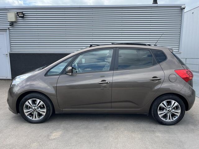 KIA VENGA 1.6 CVVT Summer Edition Automaat, Schuif/kanteldak, 1e eign. Nieuw geleverd en dealeronderhouden, Navigatie, Achteruitrijcamera, Parkeersensoren, Climate control