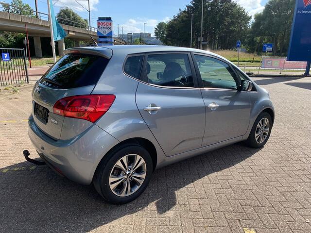 KIA VENGA 1.6 CVVT ExecutiveLine Automaat | Navigatie | Trekhaak | Stoel/Stuurverwarming | 12 mnd BOVAG garantie Whatsapp 06-53188999