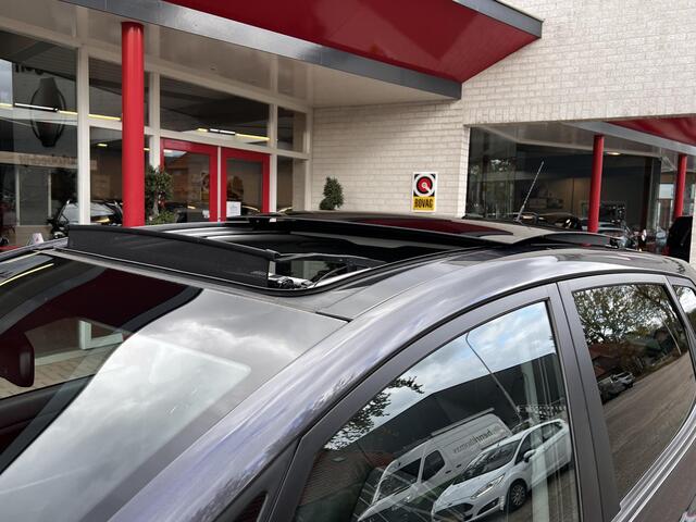 KIA VENGA 1.6 CVVT Platinum Edition | Schuif/Kanteldak | Navi | Camera | ALL-Season | Keyless | All-in rijklaarprijs