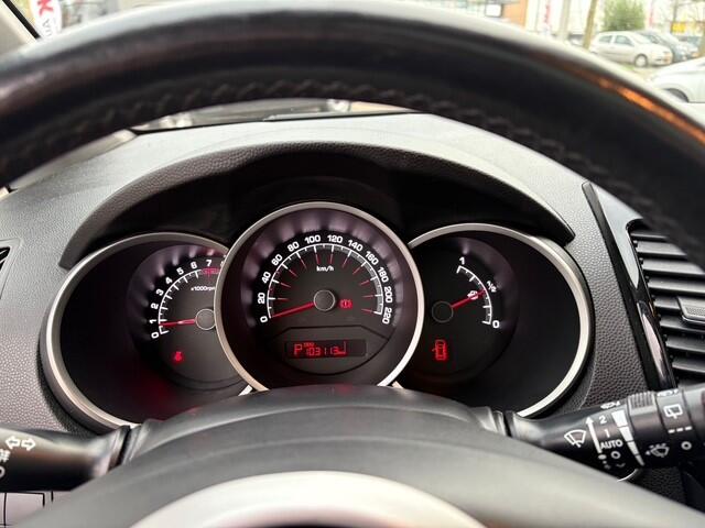 KIA VENGA 1.6 CVVT ExecutiveLine | Navi | Trekhaak | 103.113 km Dealeronderhouden