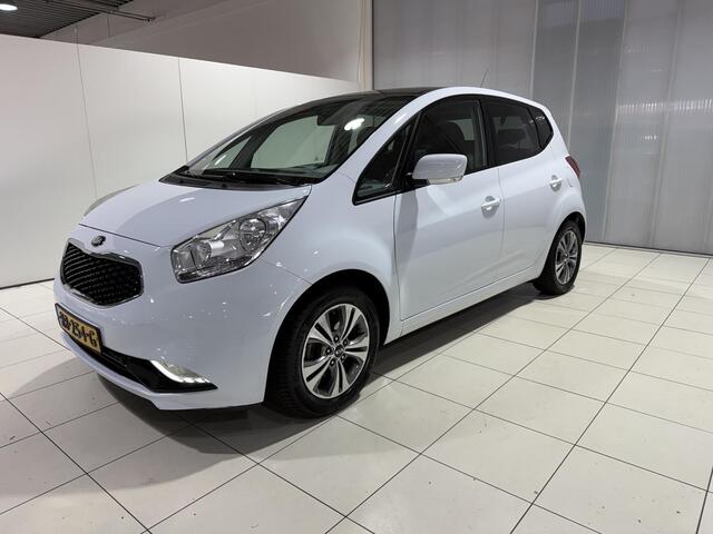 KIA VENGA 1.4 CVVT Summer Edition Trekhaak, All Season banden, glazen panorama-dak, Navigatie, Camera.