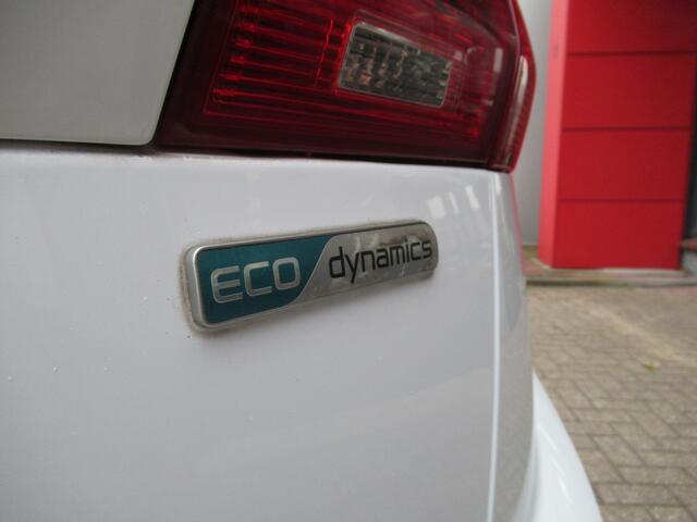 KIA VENGA 1.4 CVVT ExecutiveLine | Clima-Airco | Navigatie | Achteruitrijcamera | Incl. BOVAG Garantie | Stoelverwarming |