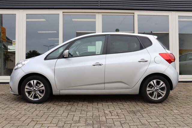 KIA VENGA 1.6 CVVT ExecutiveLine, Automaat, Camera, Airco, Trekhaak, Stoelverwarming, Prijs Is Rijklaar Inclusief 6 Maanden Garantie