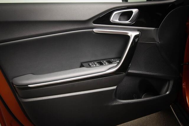 KIA Xceed 1.6 GDi PHEV DynamicPlusLine | APPLE CARPLAY | DRAADLOZE LADER | HALF LEDER | STOEL/STUUR VERWARMING | CAMERA | 16"