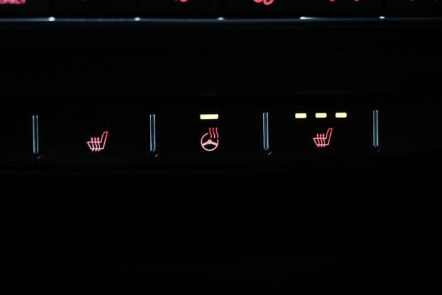 KIA Xceed 1.6 GDi PHEV DynamicPlusLine | STOEL / STUUR- VERWARMING | CAMERA | TREKHAAK