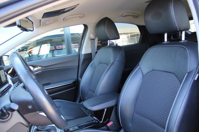 KIA Xceed 1.5 T-GDI MHEV DynamicPlusLine | Rijklaar | Apple/Android | Camera | Navi | Stoel/Stuur-verwarming