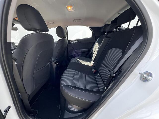 KIA Xceed 1.6 GDi PHEV DynamicLine Automaat / Dealer onderhouden / Navigatie via Apple Carplay Android / Stuur- en stoelverwarming / All Season banden /
