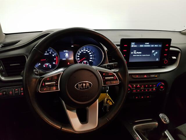 KIA Xceed 1.0 T-GDi 120pk Active Line | Navigatie | Climate Control | Camera | Parkeer Sensoren | Led | Stoel en stuurverwarming