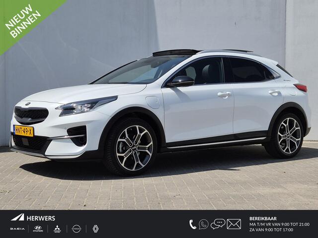 KIA Xceed 1.6 GDi PHEV Plug-in ExecutiveLine Automaat / Apple Carplay Android Auto / Glazen schuif- en kanteldak / Elektrische achterklep / Stuur- en Stoelverwarming / Adaptief cruise control / Achteruitrijcamera /